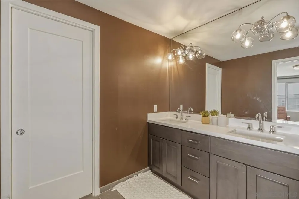 4100 Voltaire St #101 San Diego, CA 92107