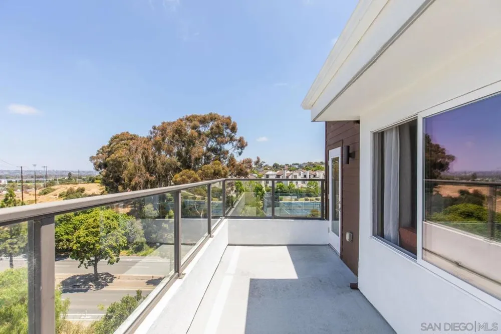 4100 Voltaire St #101 San Diego, CA 92107