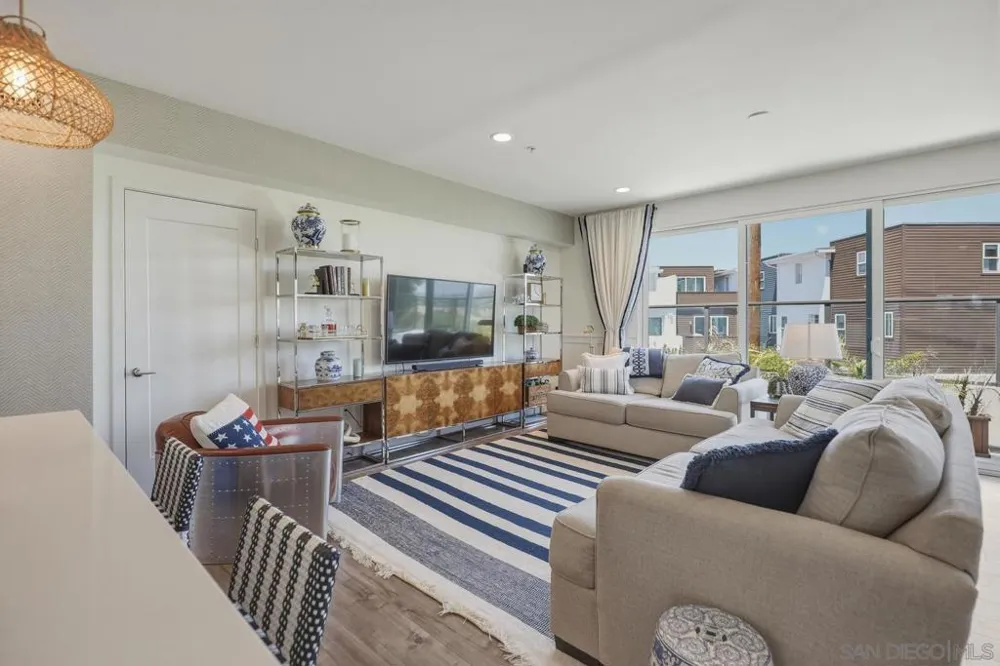 4100 Voltaire St #101 San Diego, CA 92107