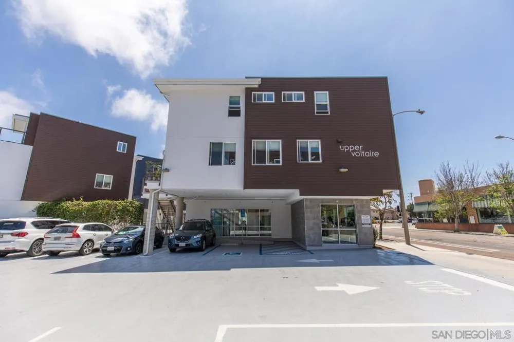 4100 Voltaire St #101 San Diego, CA 92107