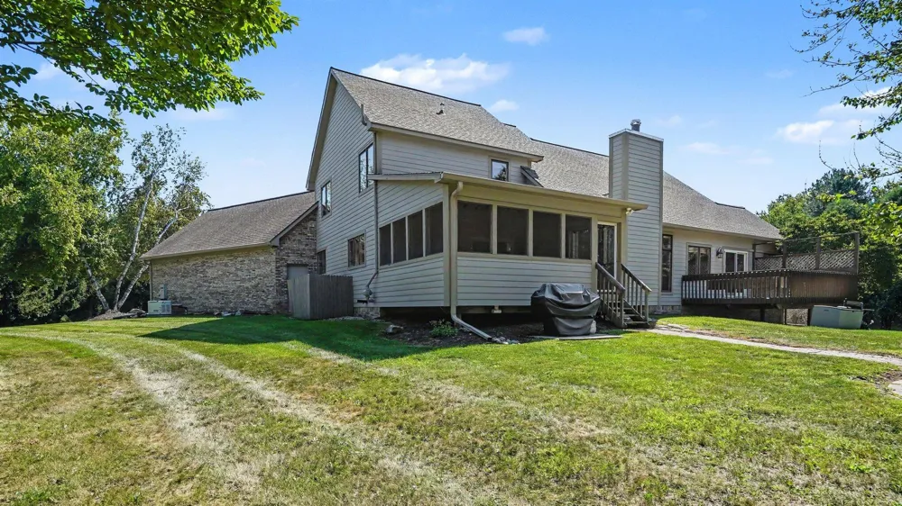 8819 Webster Hills Road Dexter, MI 48130