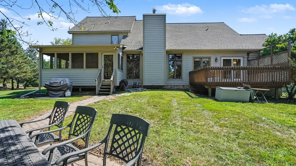 8819 Webster Hills Road Dexter, MI 48130