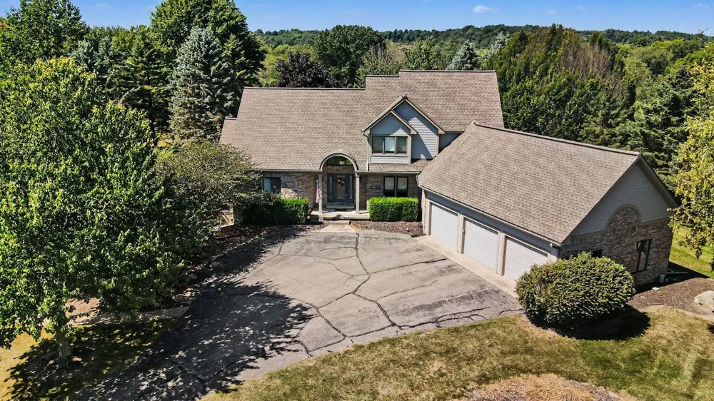 8819 Webster Hills Road Dexter, MI 48130