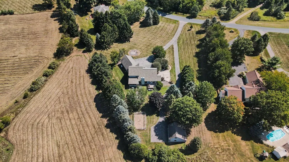 8819 Webster Hills Road Dexter, MI 48130