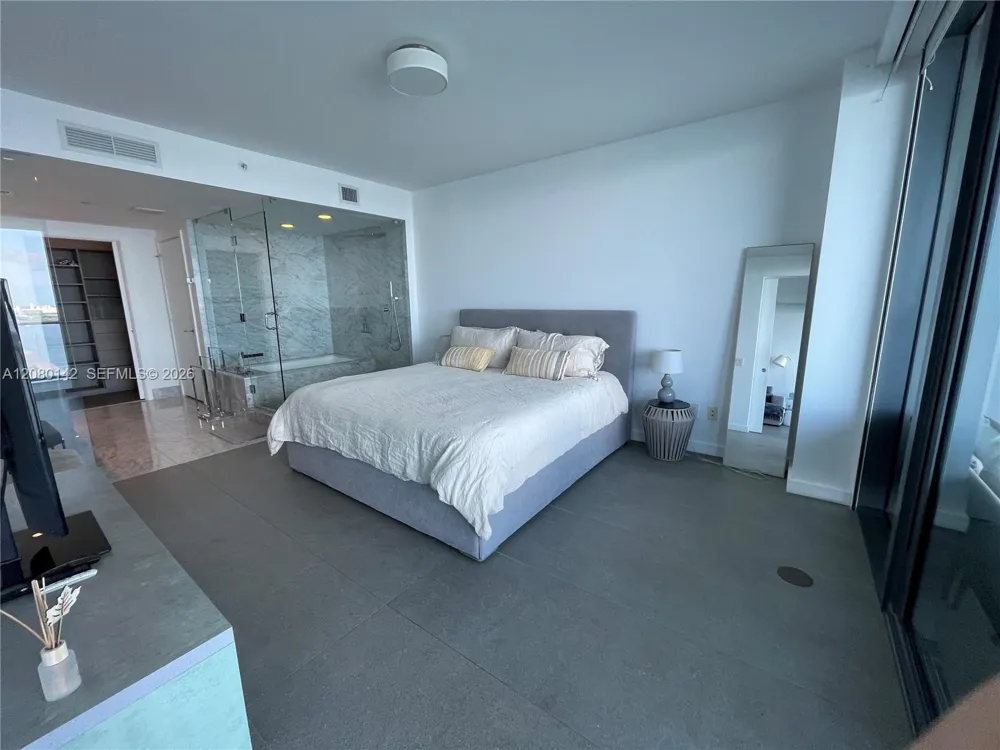 3131 NE 7th Ave #2603 Miami, FL 33137