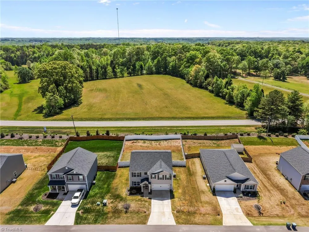 218 Birch Tree Way Mayodan, NC 27027