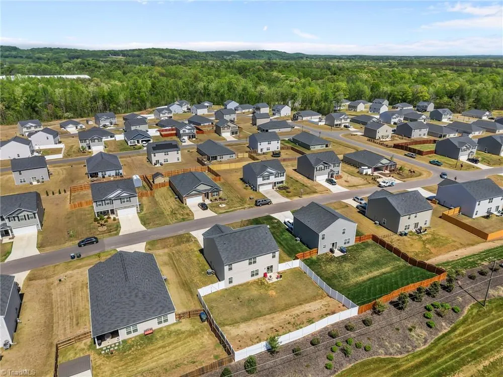 218 Birch Tree Way Mayodan, NC 27027