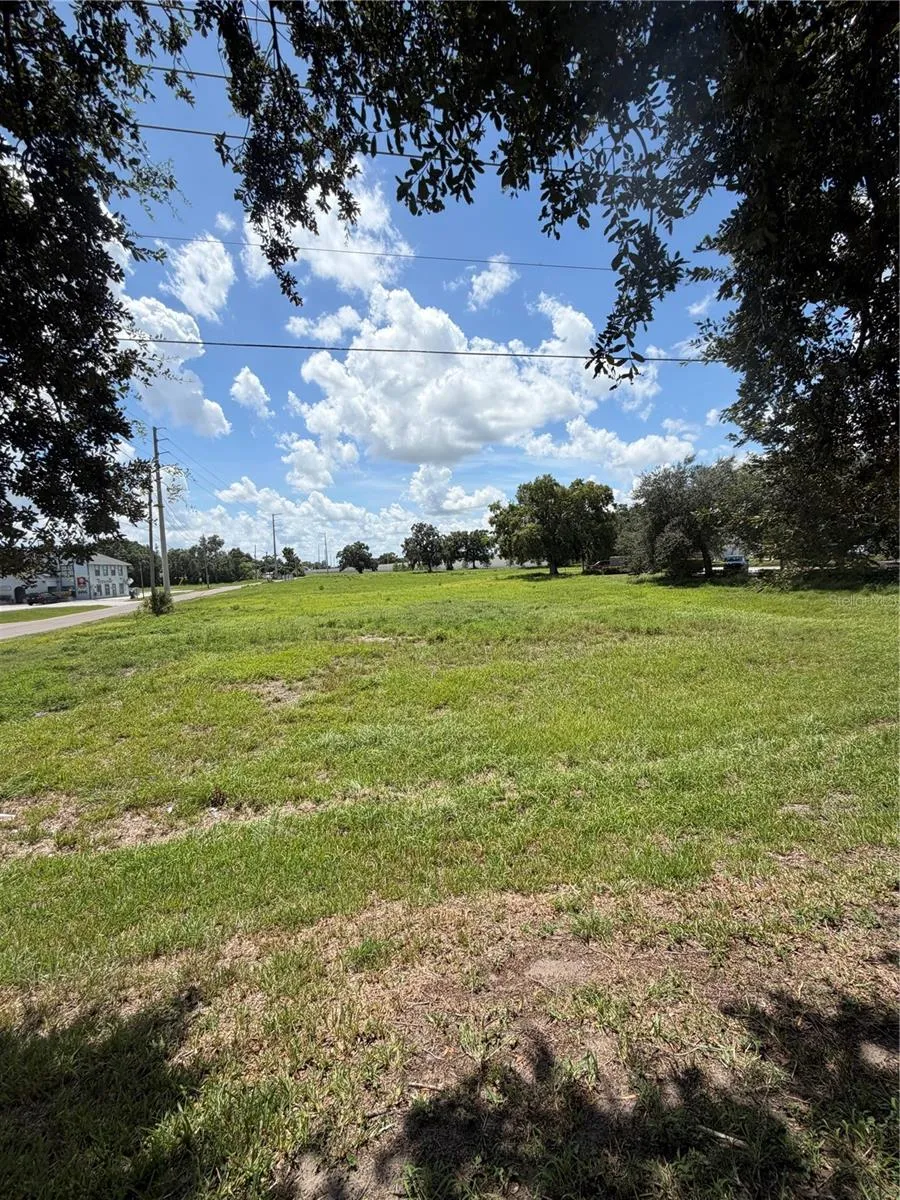 MIAMI STREET Lake Wales, FL 33853
