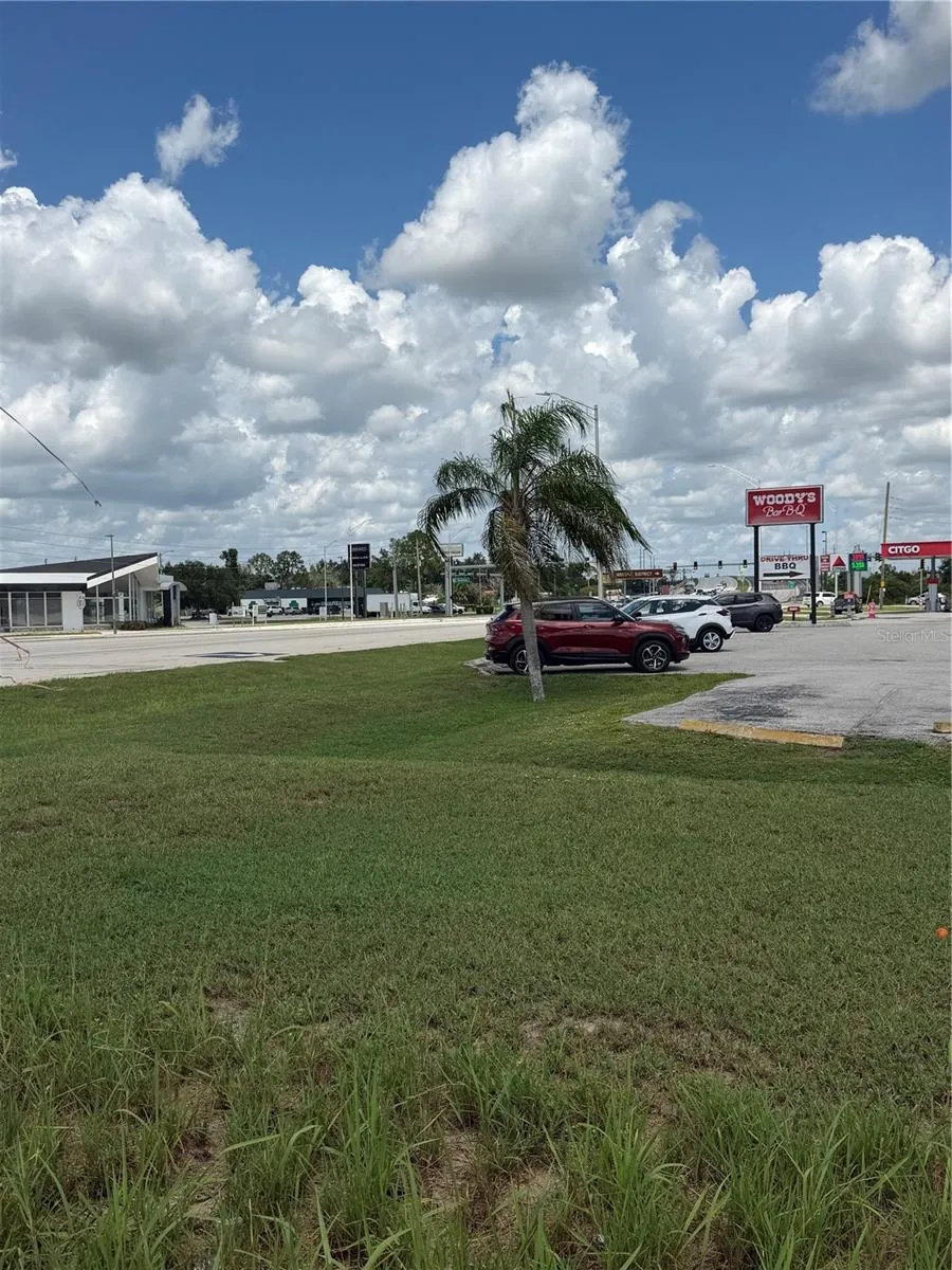 MIAMI STREET Lake Wales, FL 33853