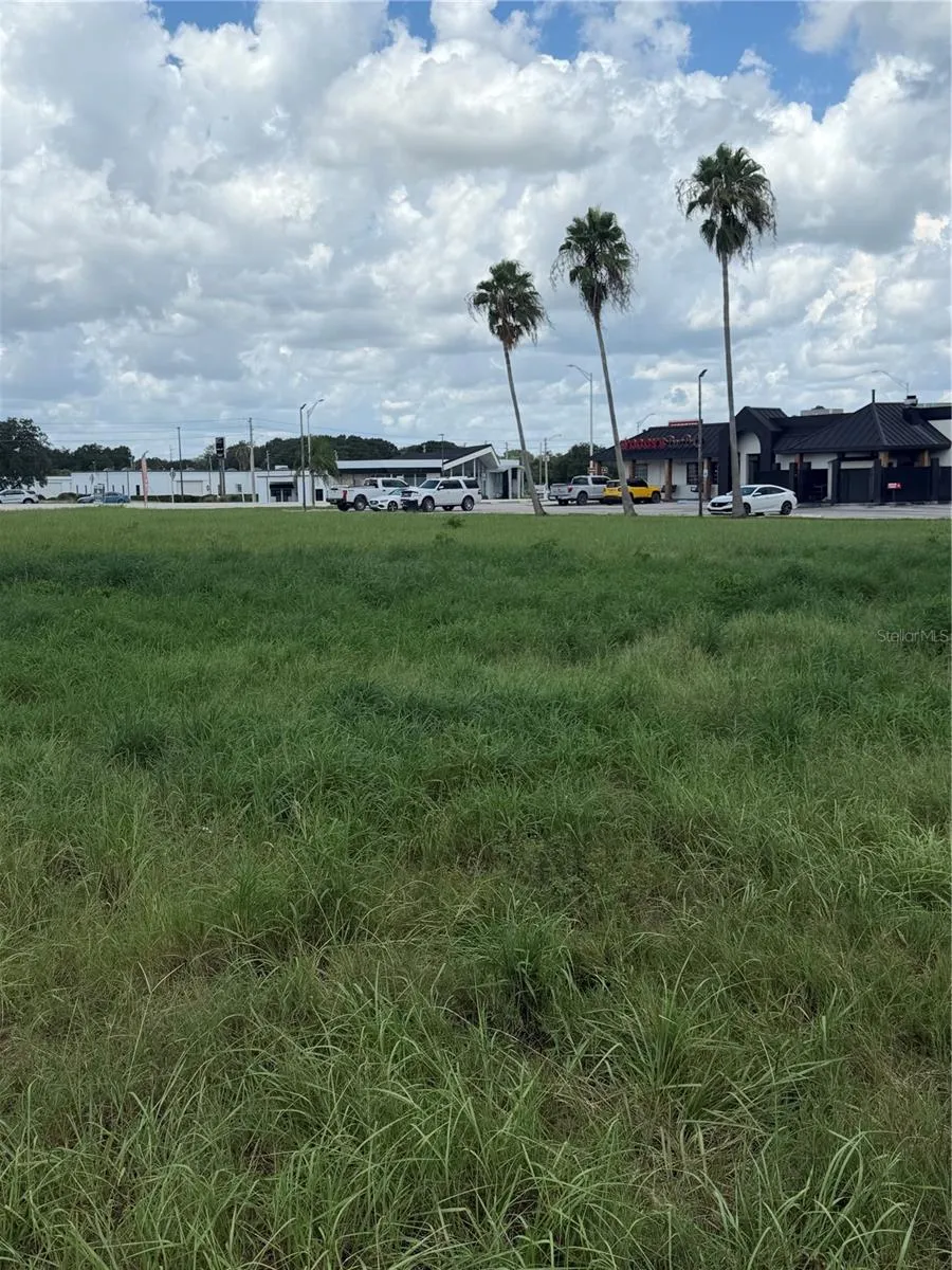 MIAMI STREET Lake Wales, FL 33853