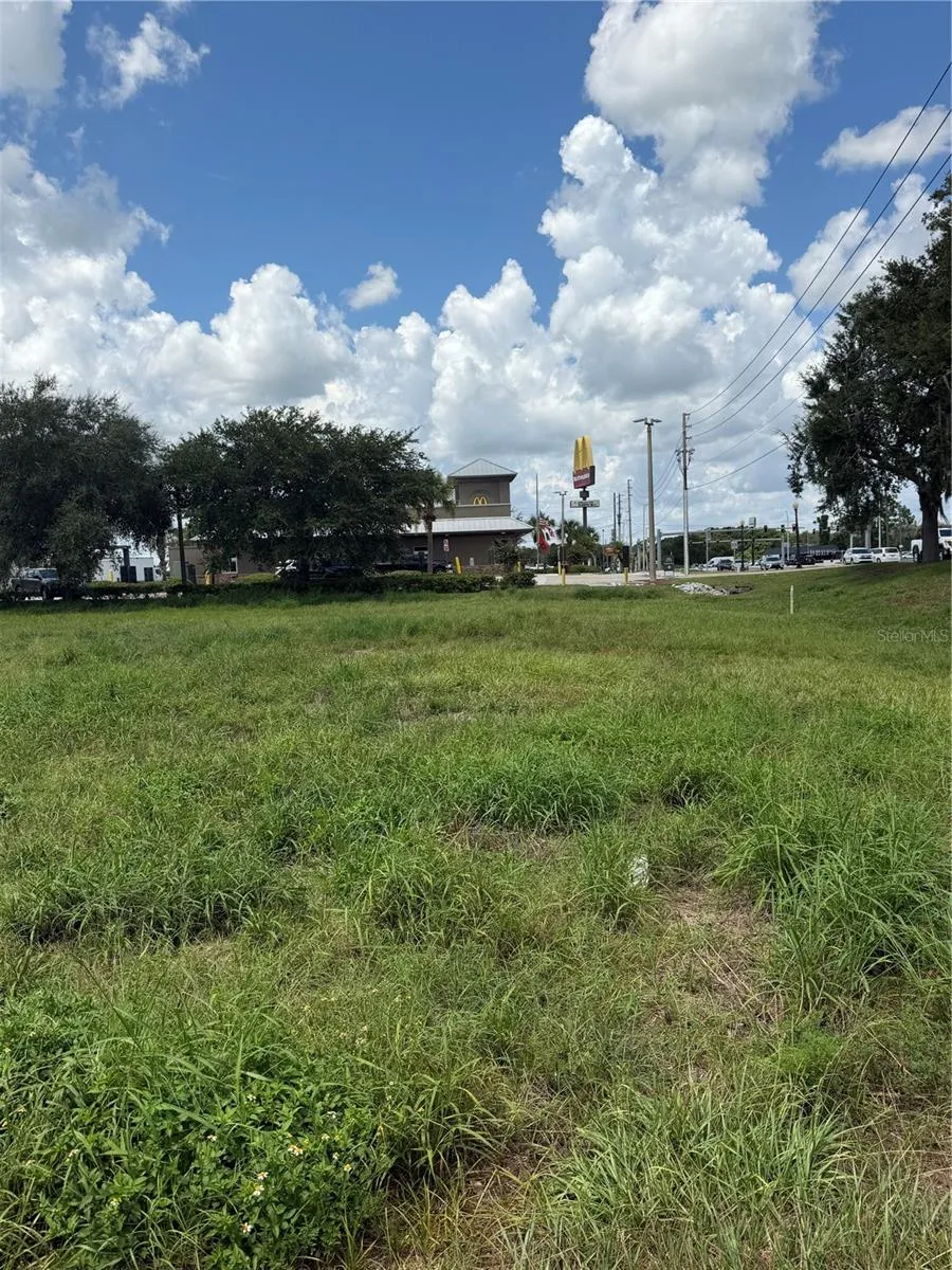 MIAMI STREET Lake Wales, FL 33853
