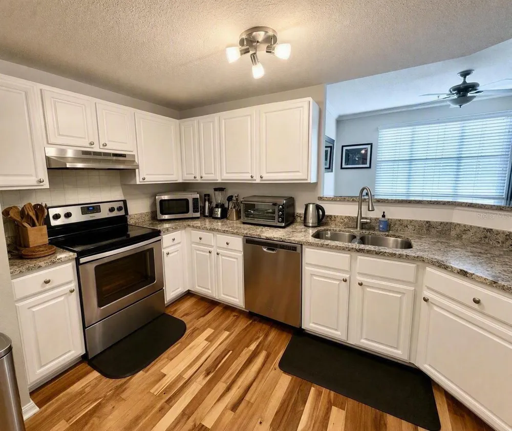 501 KNIGHTS RUN AVENUE #2211 Tampa, FL 33602
