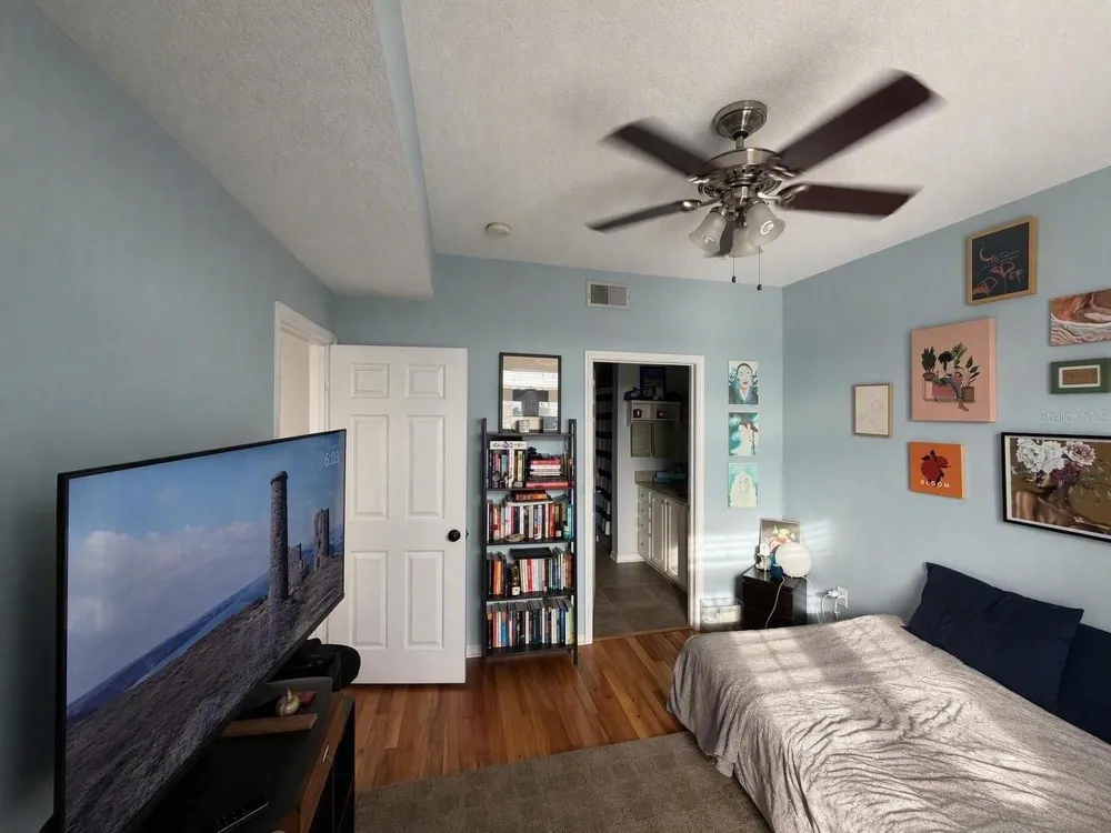 501 KNIGHTS RUN AVENUE #2211 Tampa, FL 33602