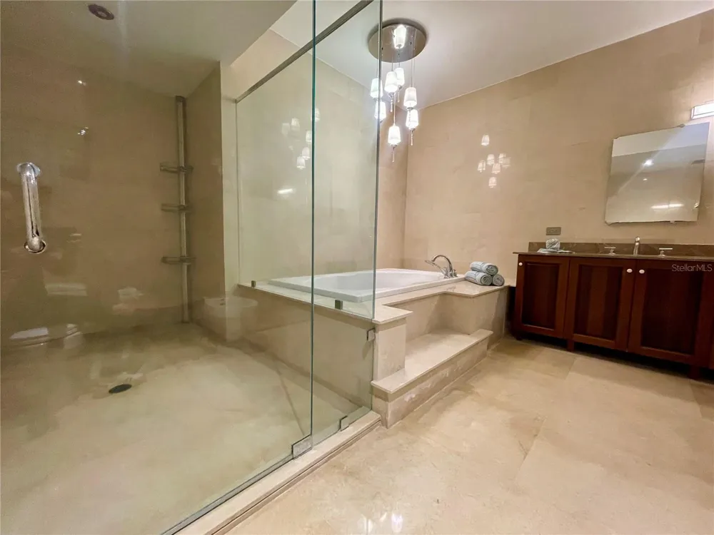 105 GILBERTO CONCEPCION DE GRACIA #801 San Juan, PR 00901