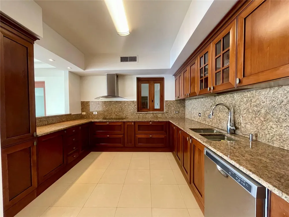 105 GILBERTO CONCEPCION DE GRACIA #801 San Juan, PR 00901