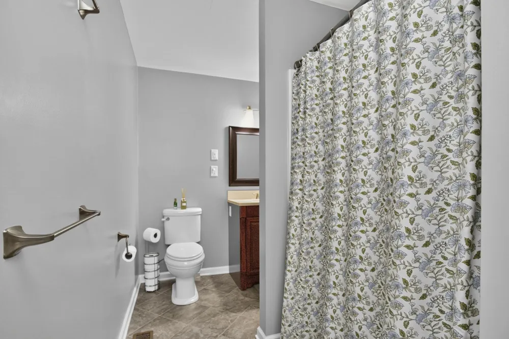 9077 Old Charlotte Pike Pegram, TN 37143