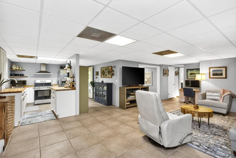 9077 Old Charlotte Pike Pegram, TN 37143
