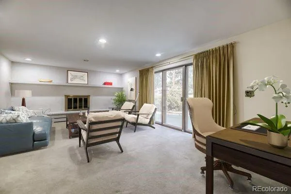 3724 S Poplar Street Denver, CO 80237