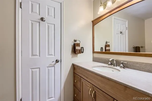 3724 S Poplar Street Denver, CO 80237