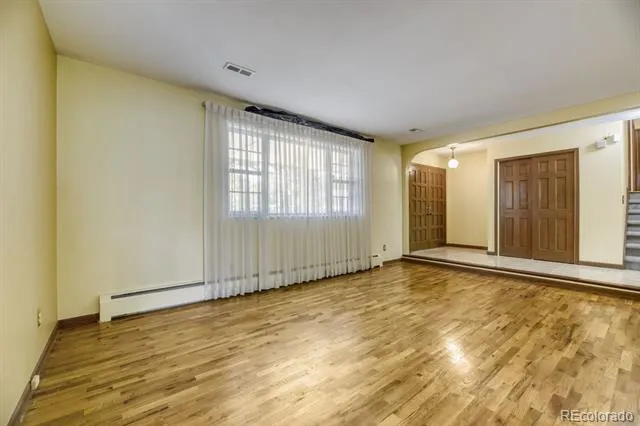 3724 S Poplar Street Denver, CO 80237