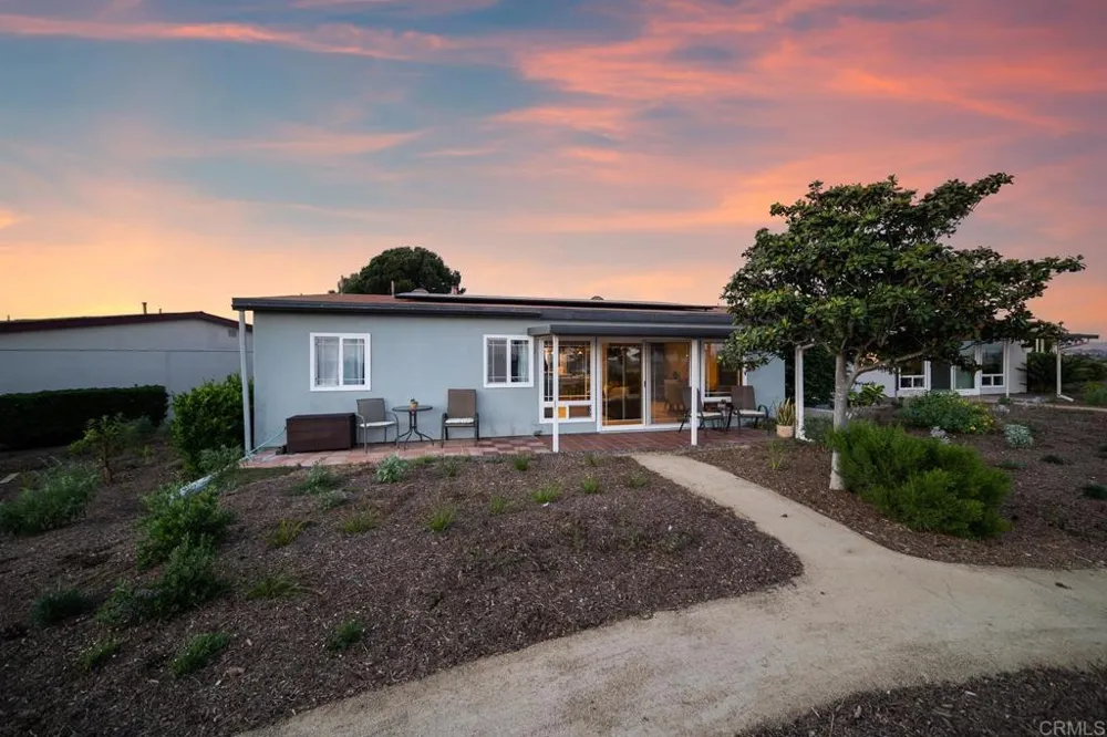 3890 Vista Campana S #34 Oceanside, CA 92057