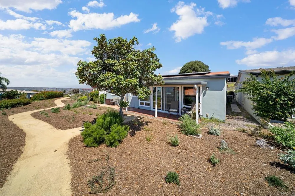 3890 Vista Campana S #34 Oceanside, CA 92057