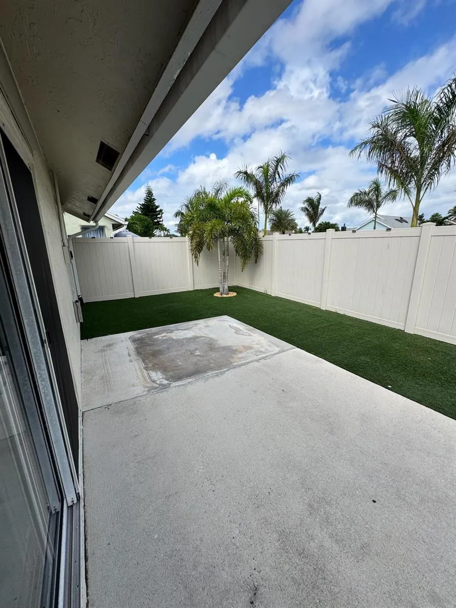 12872 Meadowbend Drive Wellington, FL 33414