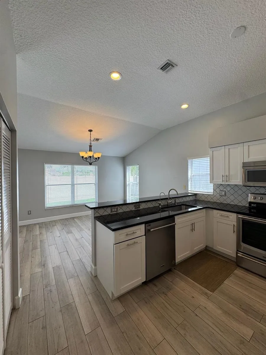 12872 Meadowbend Drive Wellington, FL 33414