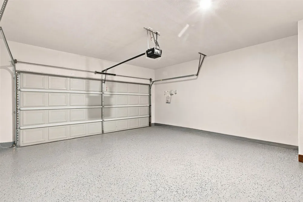 100 Bennington Drive Liberty Hill, TX 78642