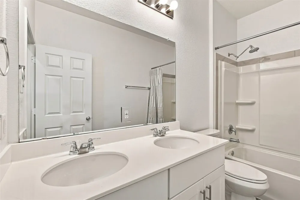 100 Bennington Drive Liberty Hill, TX 78642