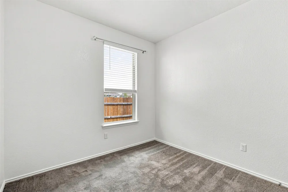 100 Bennington Drive Liberty Hill, TX 78642