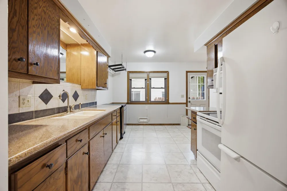 7720 Edgebrook Drive Saint Louis Park, MN 55426