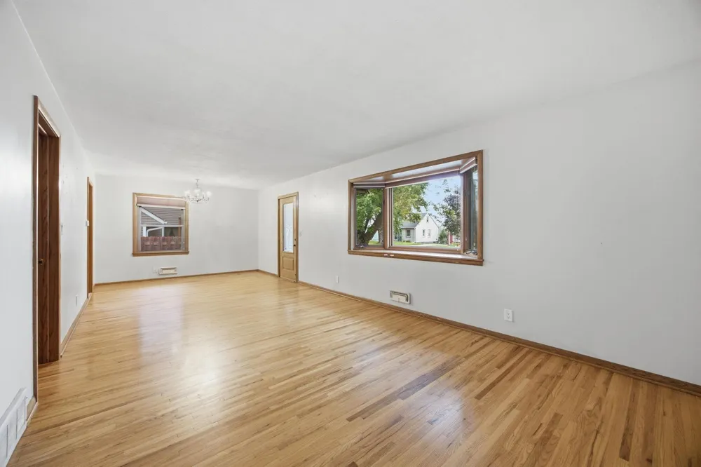 7720 Edgebrook Drive Saint Louis Park, MN 55426