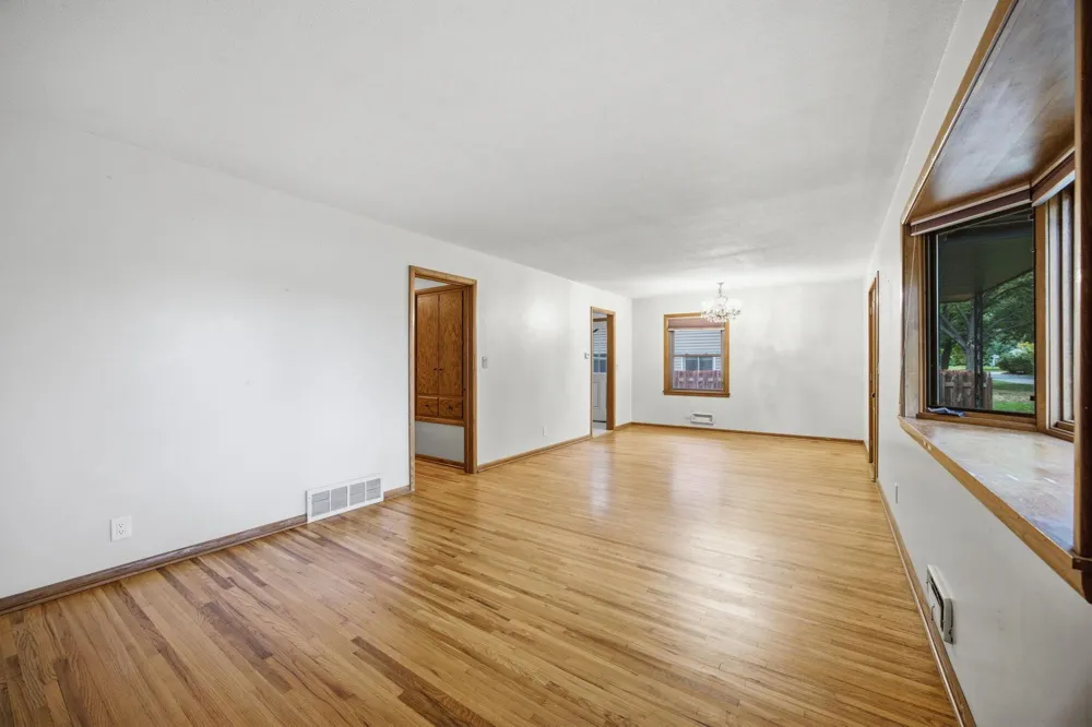 7720 Edgebrook Drive Saint Louis Park, MN 55426