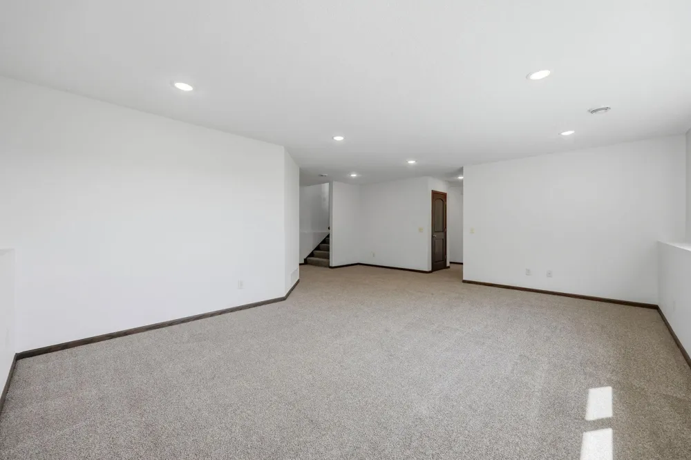 1121 Yellowstone Avenue Saint Cloud, MN 56303