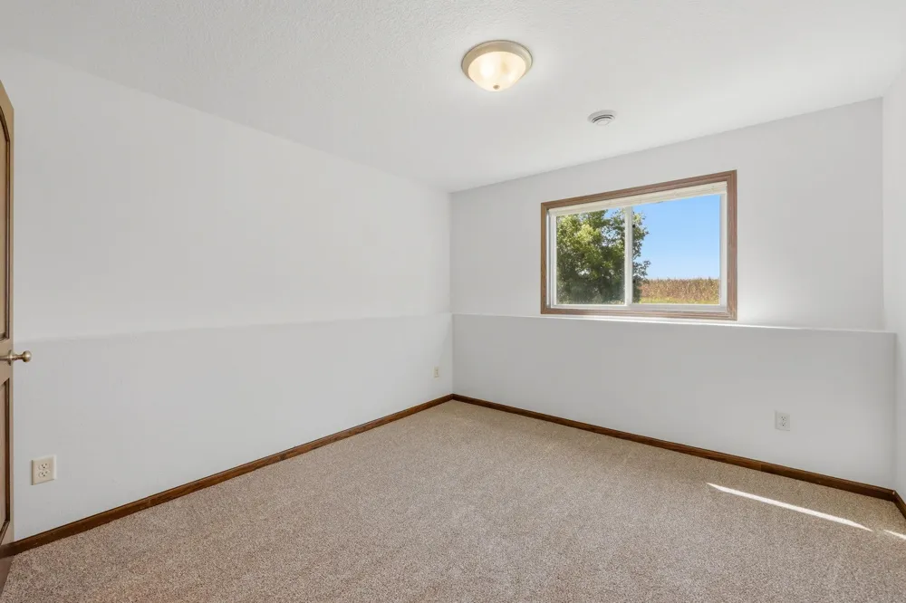 1121 Yellowstone Avenue Saint Cloud, MN 56303