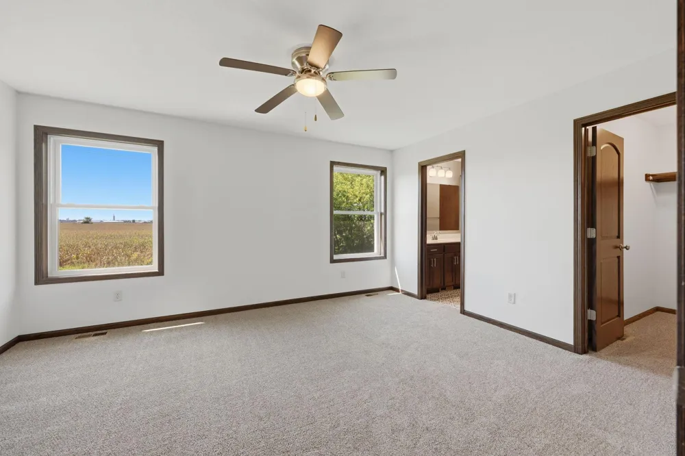 1121 Yellowstone Avenue Saint Cloud, MN 56303
