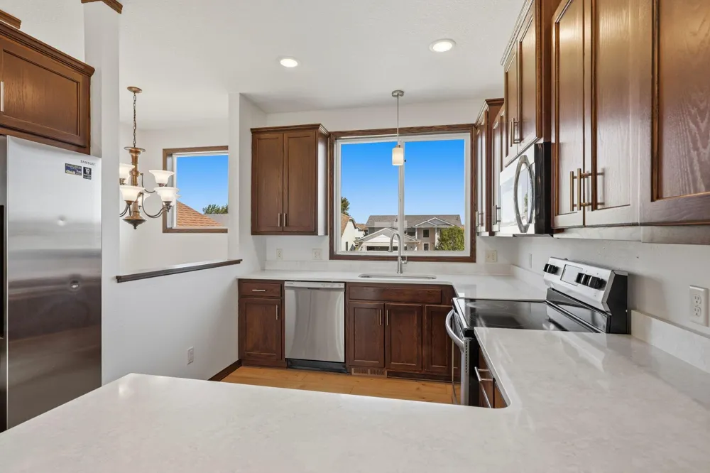1121 Yellowstone Avenue Saint Cloud, MN 56303