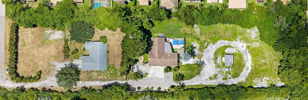 4833 Nash Trail Lake Worth, FL 33463