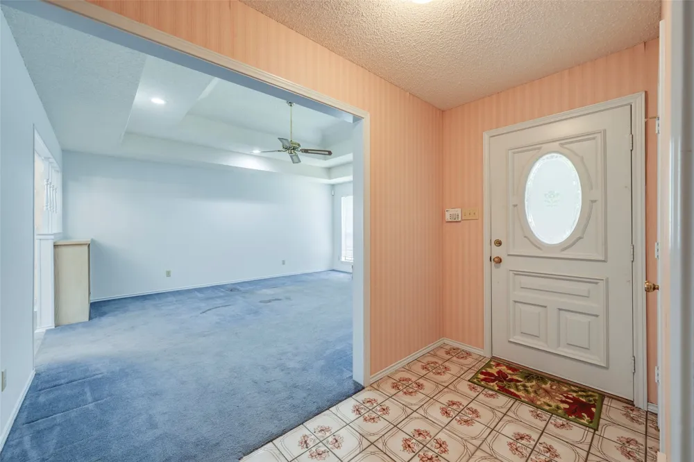 1925 Kings Canyon Circle Fort Worth, TX 76134