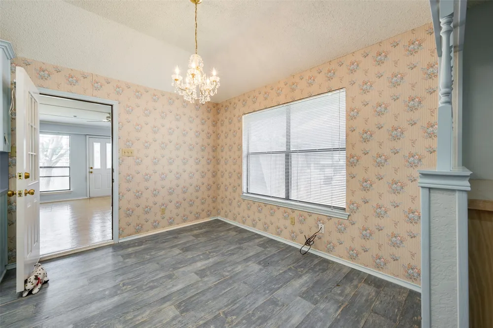 1925 Kings Canyon Circle Fort Worth, TX 76134