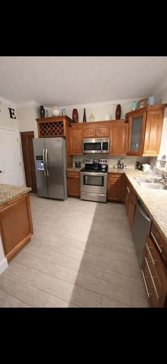223 FOXTAIL DRIVE #C 