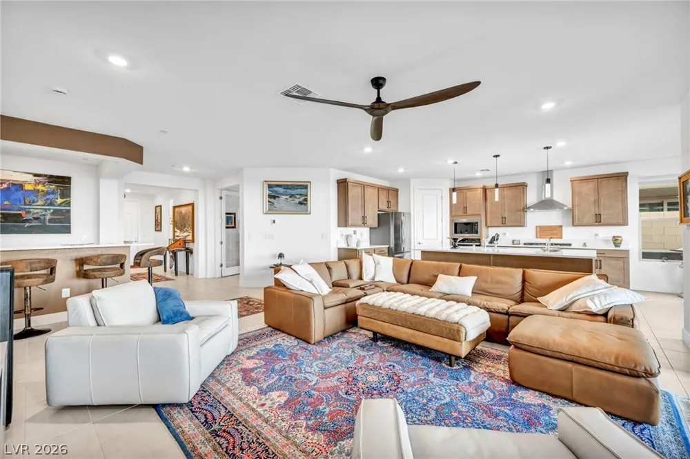 6424 Belgrossa Bend Street Las Vegas, NV 89166