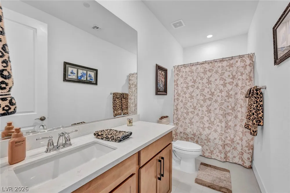 6424 Belgrossa Bend Street Las Vegas, NV 89166
