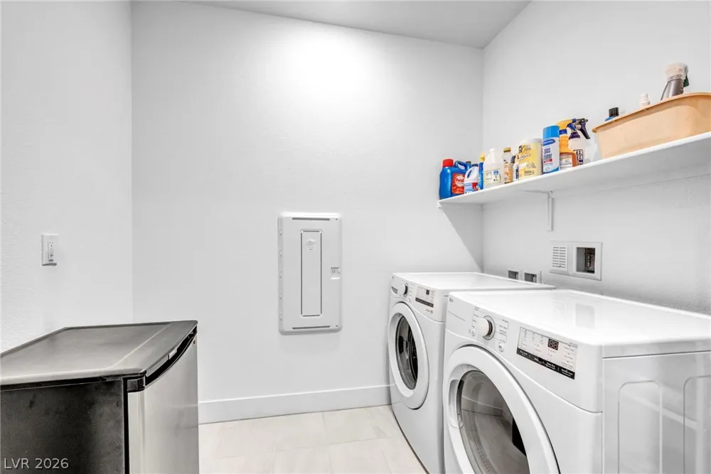 6424 Belgrossa Bend Street Las Vegas, NV 89166