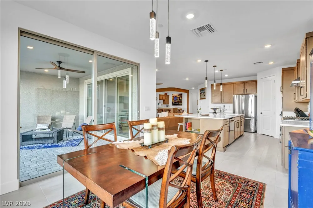 6424 Belgrossa Bend Street Las Vegas, NV 89166