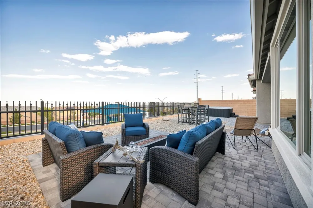 6424 Belgrossa Bend Street Las Vegas, NV 89166