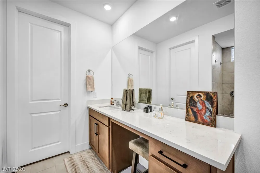 6424 Belgrossa Bend Street Las Vegas, NV 89166