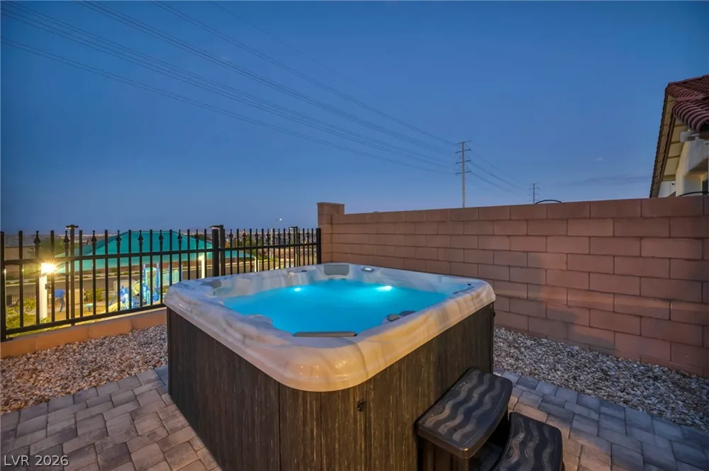6424 Belgrossa Bend Street Las Vegas, NV 89166