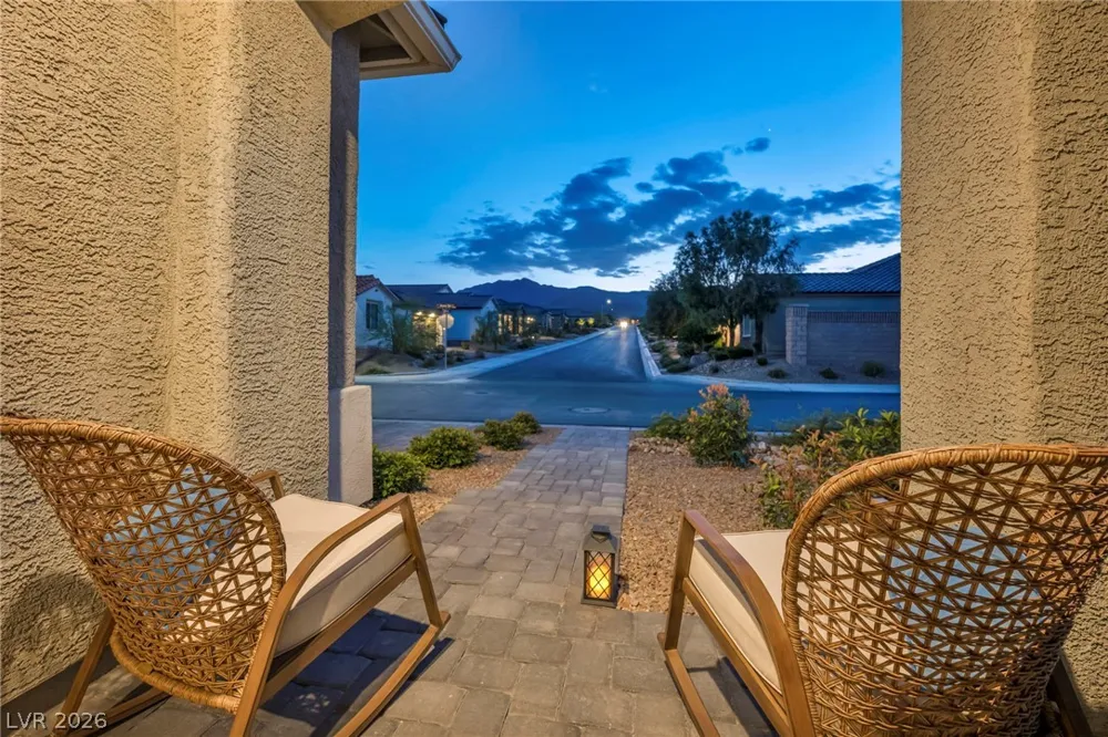 6424 Belgrossa Bend Street Las Vegas, NV 89166